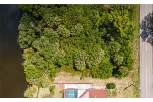 1020 EPPINGER DRIVE, PORT CHARLOTTE, FL 33953 - MLS#MFRD6139420