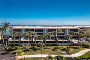 1651 Beach Rd #212, ENGLEWOOD