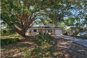 1860 Bluebird Ln, ENGLEWOOD