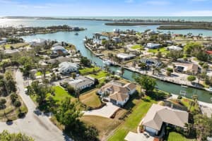 385 PELICAN BEND, PLACIDA, FL 33946 - MLS#MFRD6139510