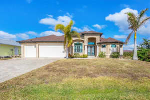 15442 MEACHAM CIRCLE, PORT CHARLOTTE, FL 33981 Sold 04/11/25