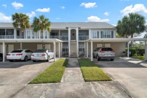 412 SUNSET LAKE BOULEVARD, VENICE, FL 34292 Sold 01/28/25