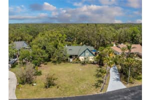 1828 Whispering Pines Cir, ENGLEWOOD