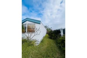 230 PALM LANE, PALMETTO, FL 34221 Sold 03/31/25