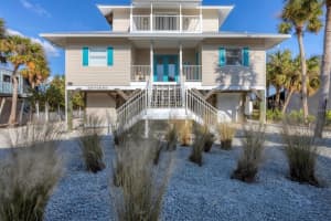 534 GULF BOULEVARD, PLACIDA, FL 33946 Sold 03/26/25