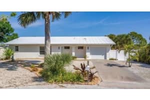 1493 Janet Pl, ENGLEWOOD