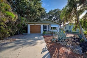 421 RIVIERA STREET, VENICE, FL 34285 Sold 07/29/25