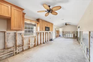 1665 MANOR ROAD, ENGLEWOOD, FL 34223 Sold 04/28/25