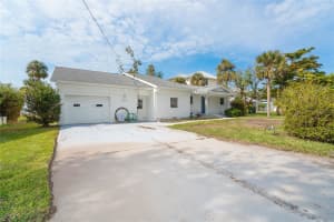 860 KNIGHTS LANE, ENGLEWOOD, FL 34223 Sold 02/24/25