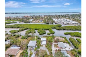 900 OXFORD DRIVE, ENGLEWOOD, FL 34223 - MLS#MFRD6140150