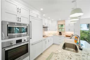 380 GULF BOULEVARD, BOCA GRANDE, FL 33921 Sold 05/08/25