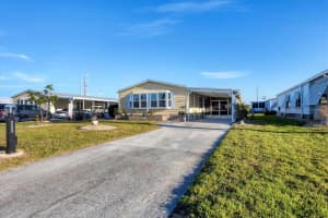 717 TANGERINE WOODS BOULEVARD, ENGLEWOOD, FL 34223 Sold 07/17/25