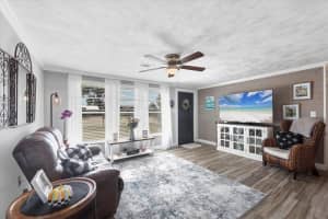 20192 MIDWAY BOULEVARD, PORT CHARLOTTE, FL 33952 Sold 04/24/25