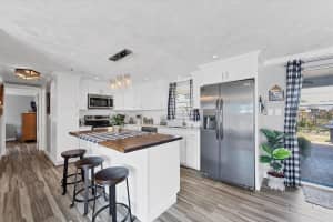 20192 MIDWAY BOULEVARD, PORT CHARLOTTE, FL 33952 Sold 04/24/25