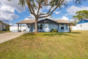 530 LAKEHURST AVENUE, PORT CHARLOTTE, FL 33952 Sold 04/18/25