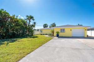 275 NORTH DRIVE, ENGLEWOOD, FL 34223 Sold 06/18/25