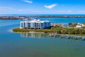 1375 BEACH ROAD, ENGLEWOOD, FL 34223 Sold 05/13/25