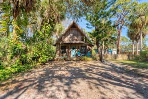 681 Olive St, ENGLEWOOD