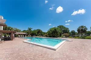 525 FOXWOOD BOULEVARD, ENGLEWOOD, FL 34223 Sold 04/25/25