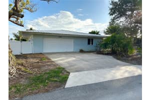 295 North Dr, ENGLEWOOD