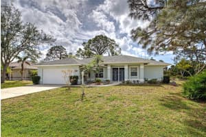 587 Viridian St, ENGLEWOOD