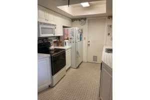 3672 BROOKLYN AVENUE, PORT CHARLOTTE, FL 33952 Sold 05/21/25