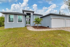 10782 Kearsarge Cir, PORT CHARLOTTE