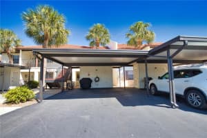 405 Pine Hollow Cir #405, ENGLEWOOD