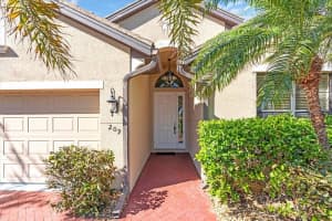 209 AUSTRALIAN DRIVE, ROTONDA WEST, FL 33947 Sold 06/03/25
