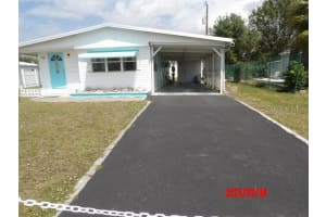 315 Calle Liana, ENGLEWOOD