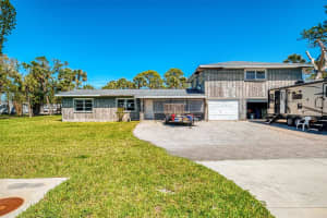 698 & West PERRY STREET, ENGLEWOOD, FL 34223 - MLS#MFRD6141443