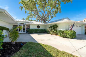 1648 SHELBURNE LANE, SARASOTA, FL 34231 - MLS#MFRD6141596