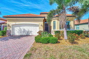 24181 GALLBERRY DRIVE, VENICE, FL 34293 Sold 07/23/25