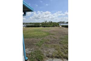 140 CRESTVIEW DRIVE, ENGLEWOOD, FL 34223 - MLS#MFRD6141681