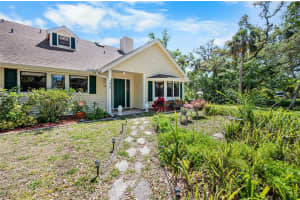 2020 DOLPHIN DRIVE, ENGLEWOOD, FL 34223 - MLS#MFRD6141683