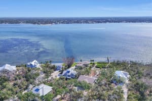 6117 GNARLED OAK LANE, ENGLEWOOD, FL 34223 Sold 05/23/25