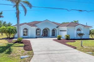 39 FAIRWAY ROAD, ROTONDA WEST, FL 33947 - MLS#MFRD6141944