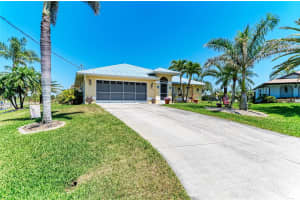 9404 ARNAZ CIRCLE, PORT CHARLOTTE, FL 33981 Sold 07/31/25