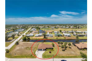 39 BUNKER PLACE, ROTONDA WEST, FL 33947 Sold 10/15/25
