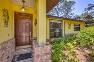 521 Artists Ave, ENGLEWOOD