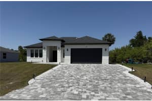 725 Clearview Dr, PORT CHARLOTTE