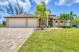8400 ANTWERP CIRCLE, PORT CHARLOTTE, FL 33981 - MLS#MFRD6142173