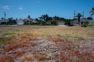 72 FAIRWAY ROAD, ROTONDA WEST, FL 33947 Sold 06/16/25