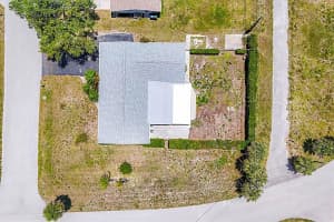 305 WENTWORTH CIRCLE, ENGLEWOOD, FL 34223 - MLS#MFRD6142411
