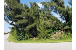 370 TARPON BOULEVARD, PORT CHARLOTTE, FL 33952 - MLS#MFRD6142542