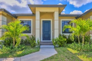 10242 HALLENDALE DRIVE, PORT CHARLOTTE, FL 33981 - MLS#MFRD6142558