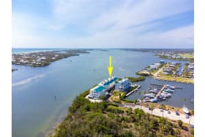 8005 Bay Pointe Dr, ENGLEWOOD