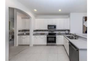 202 LAKE VICTORIA COURT, ENGLEWOOD, FL 34223 - MLS#MFRD6142596