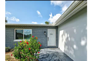 21519 FAIRWAY AVE, PORT CHARLOTTE, FL 33952 Sold 03/13/26