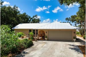 1733 Belvidere Rd, ENGLEWOOD